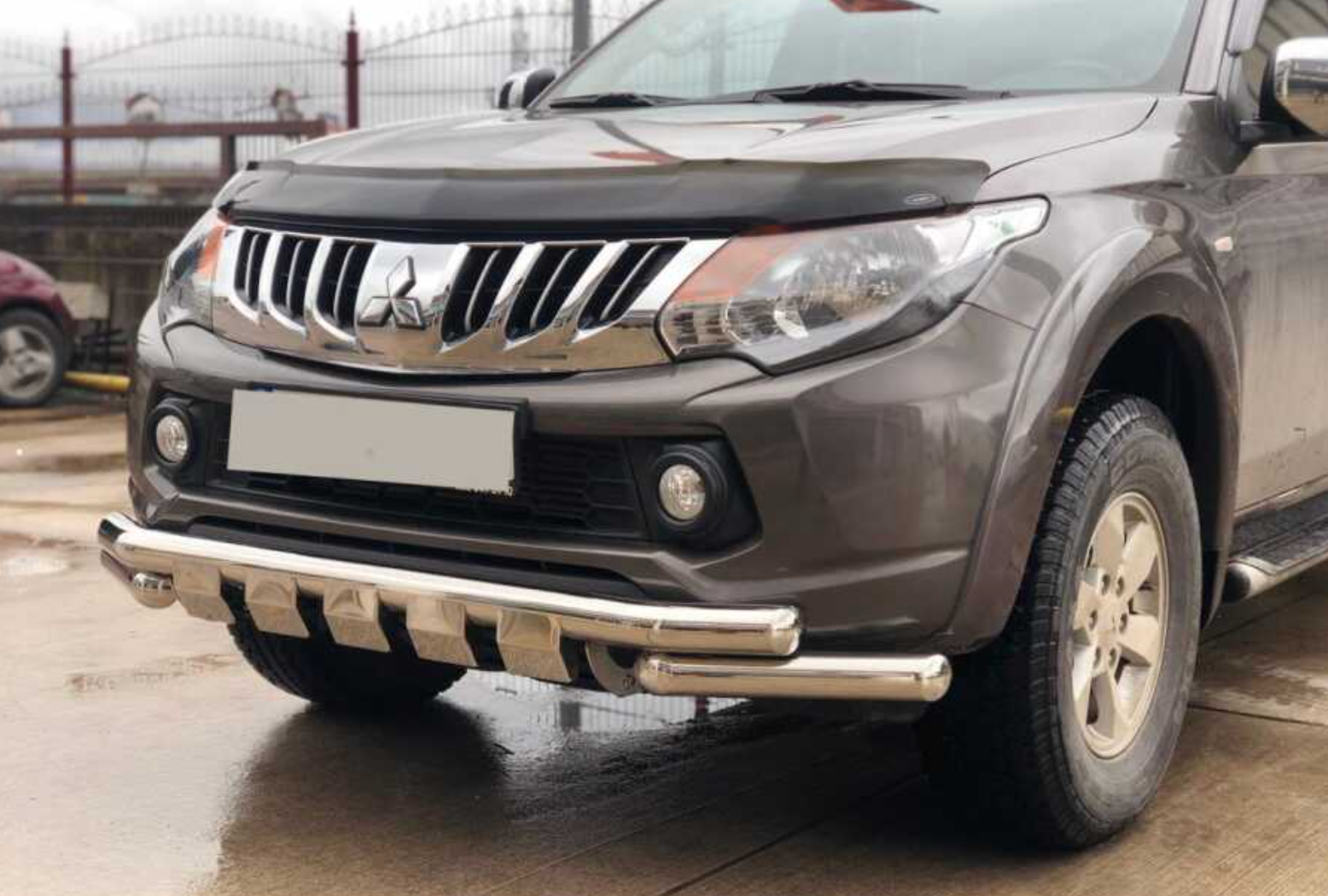 ekran-resmi-2025-03-18-13-05-18.png Mitsubishi L200 Ön Koruma Krom - Görsel 1