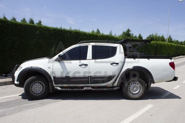 mitsubishi-l200-dakar-yan-basamak-siyah-v2-isikli-2006-2015-arasi-94328-46-o-1.jpg Mitsubishi L200 Dakar Yan Basamak Siyah V2 Işıksız 2006-2015 Arası - Görsel 1