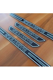 Toyota Hilux Exclusive Yazılı Pleksi Kapı Eşiği