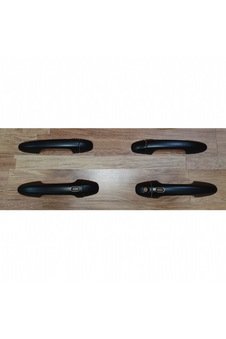 Ducki Hilux Revo 2015-2019 Sensörlü Kapı Kolları Siyah